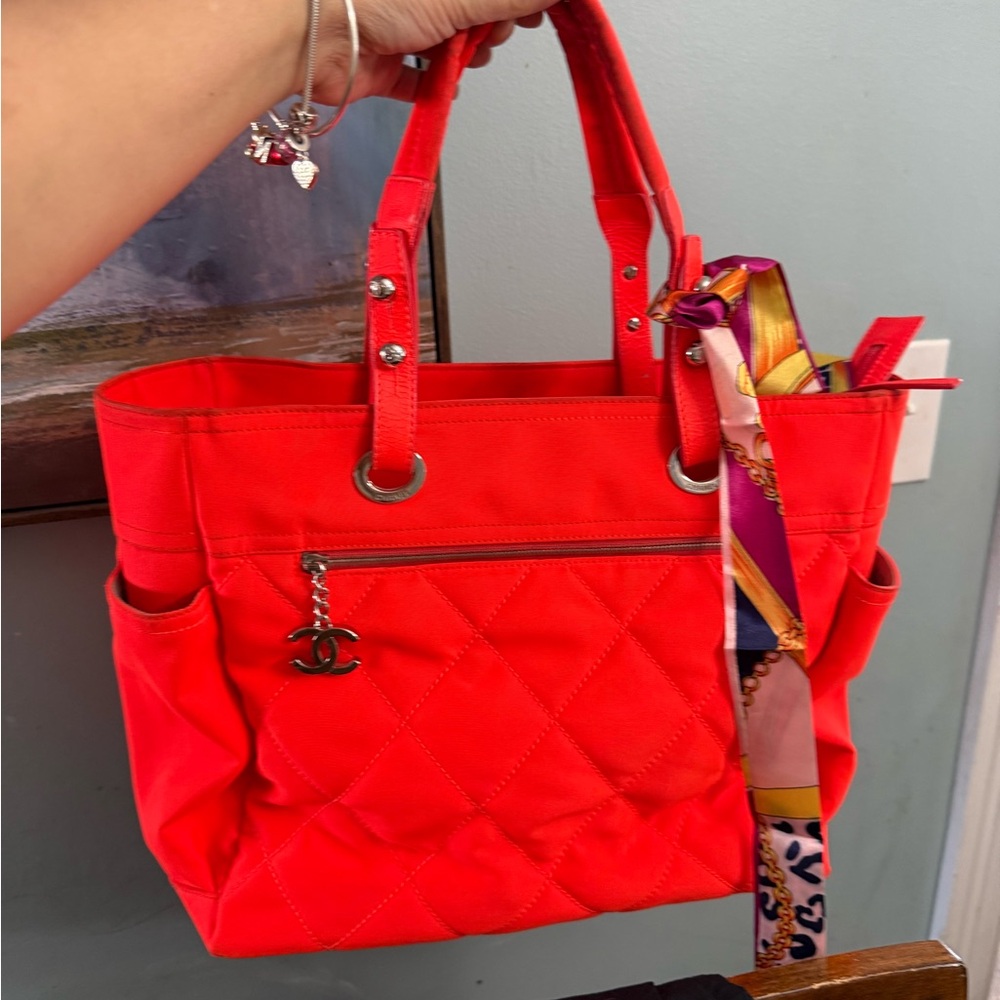 CHANEL Vibrant Red Quilted Tote GM Large